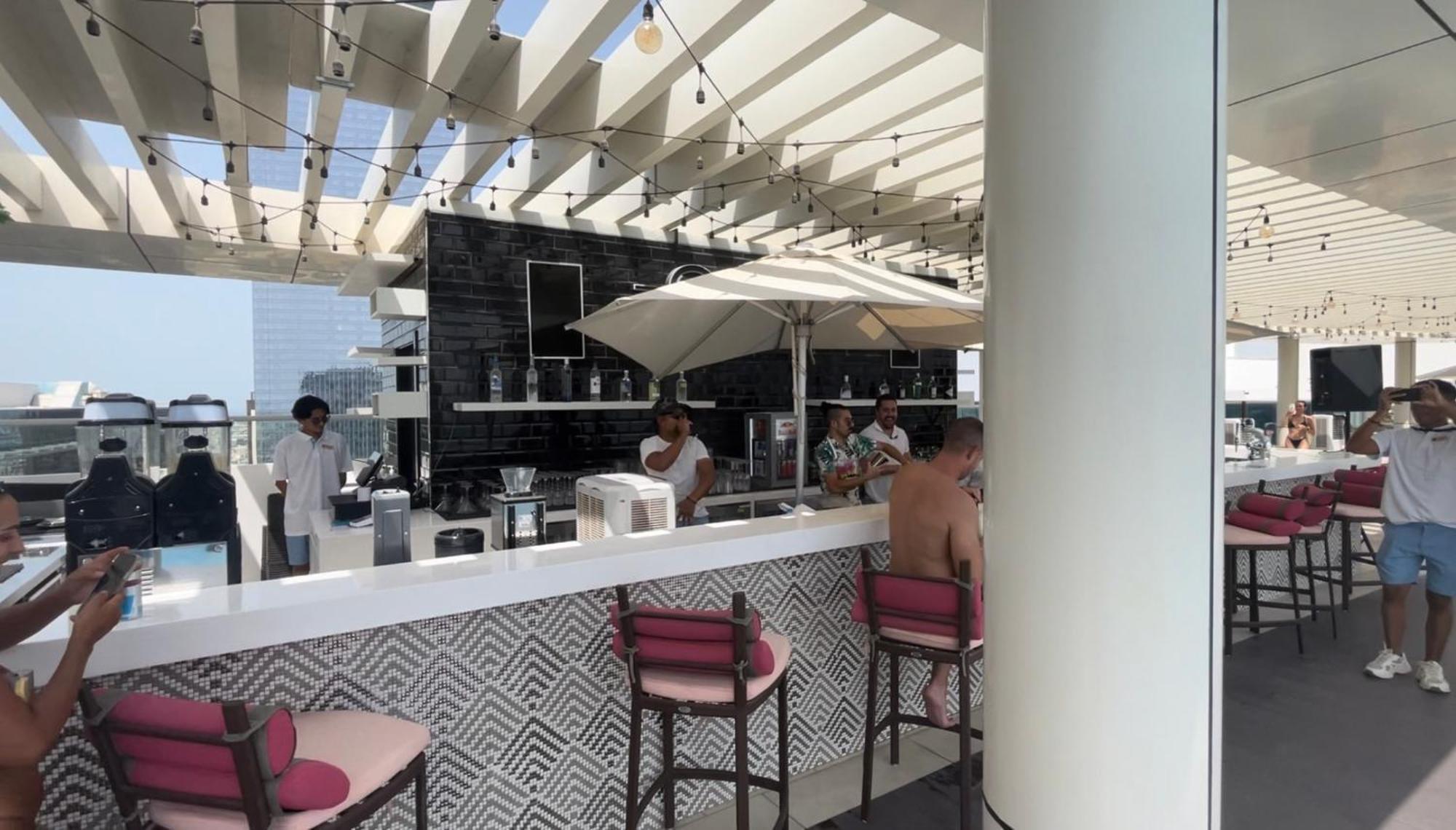 Studio With Private Beach Access At Palm Jumeirah ドバイ エクステリア 写真